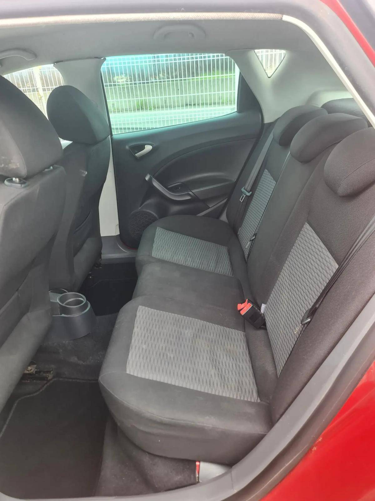 seat-ibiza-2011-diesel-1598cc