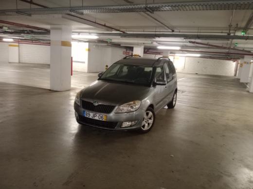 skoda-roomster-1-6-tdi-2010-diesel-1598cc