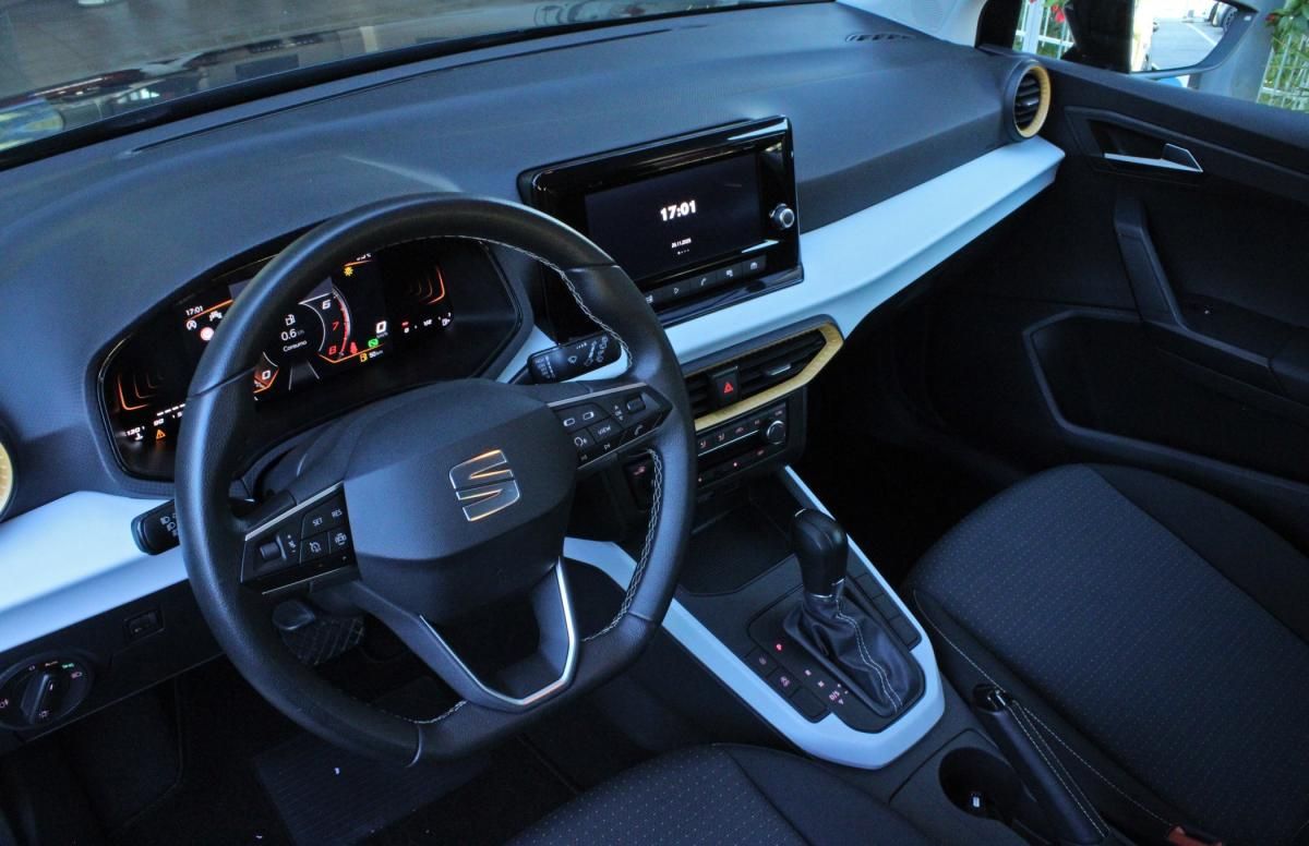seat-arona-2024-gasolina-999cc