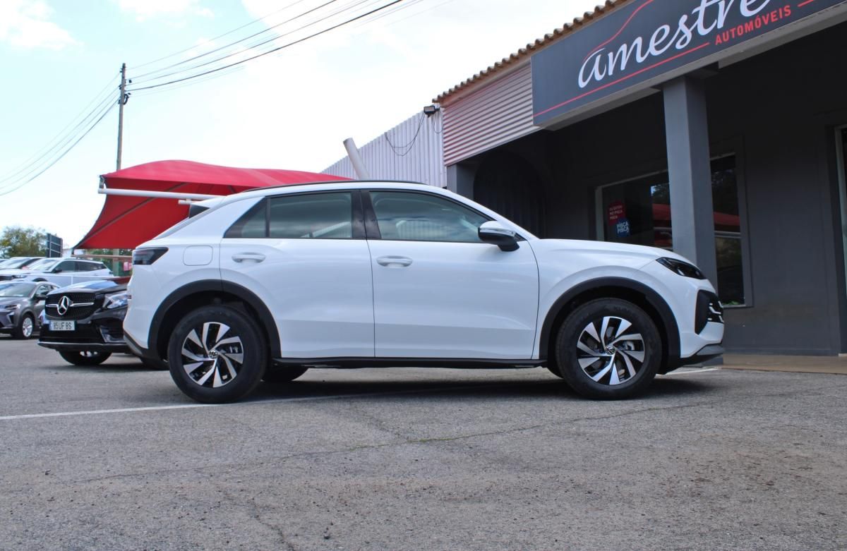 volkswagen-t-roc-2026-gasolina-1498cc