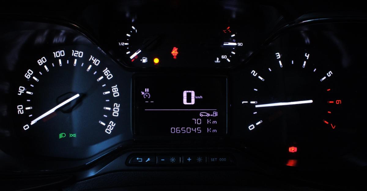 fiat-doblo-2023-diesel-1499cc