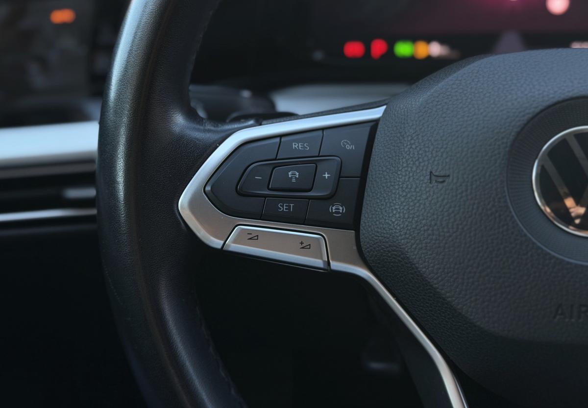 volkswagen-golf-2022-gasolina-999cc