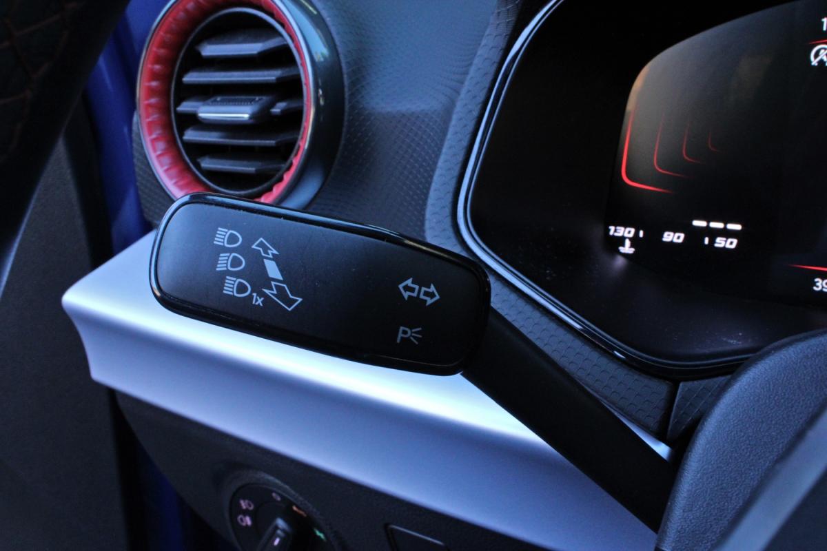 seat-arona-2024-gasolina-999cc