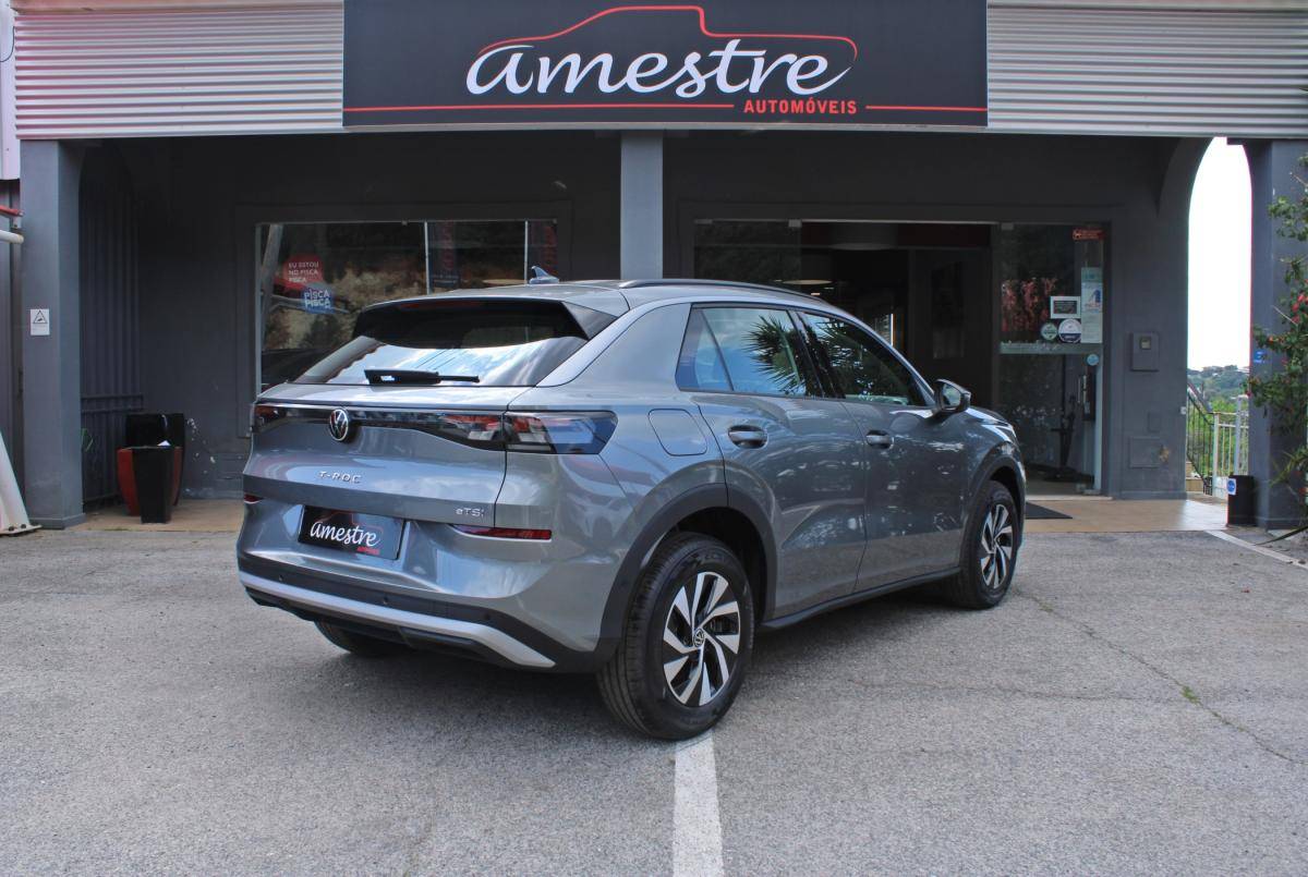 volkswagen-t-roc-2026-gasolina-1498cc