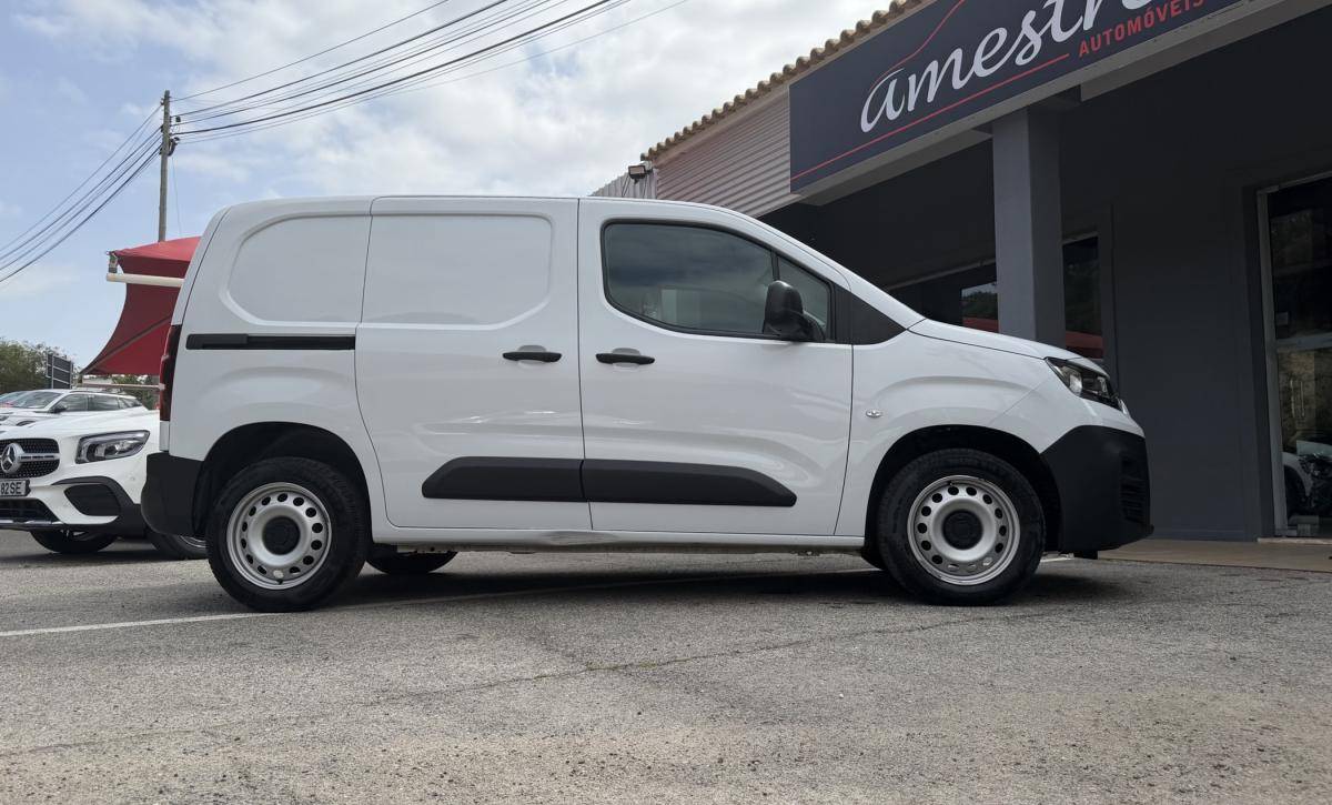 fiat-doblo-2023-diesel-1499cc