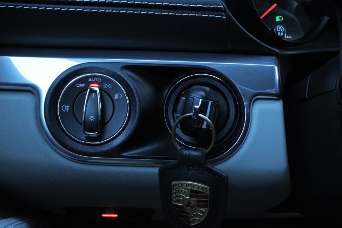 porsche-718-2023-gasolina-1988cc