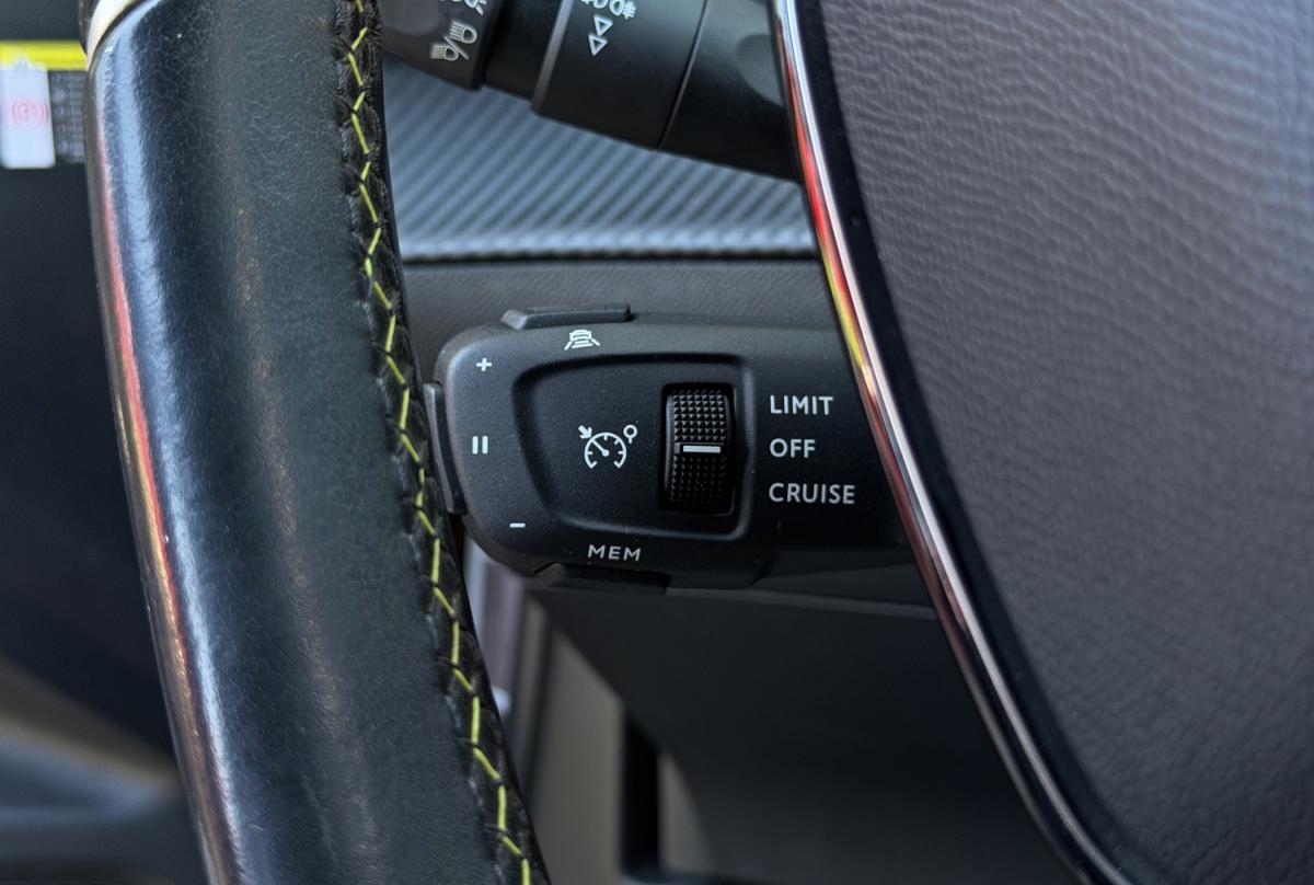 peugeot-2008-2021-eletrico-0cc