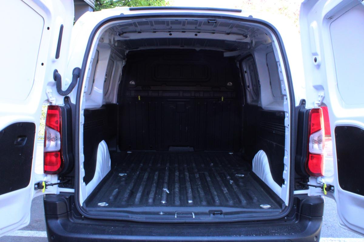 citroen-berlingo-2024-diesel-1499cc