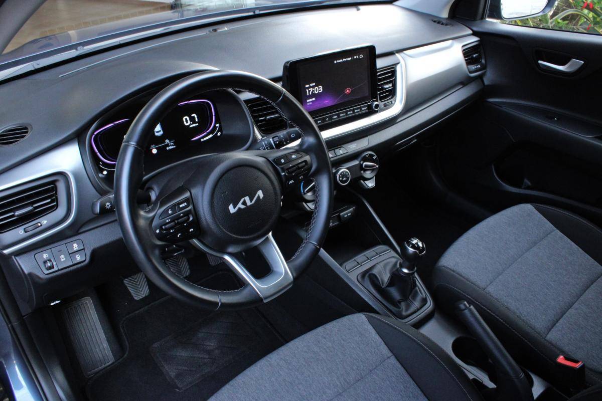 kia-stonic-2025-gasolina-998cc