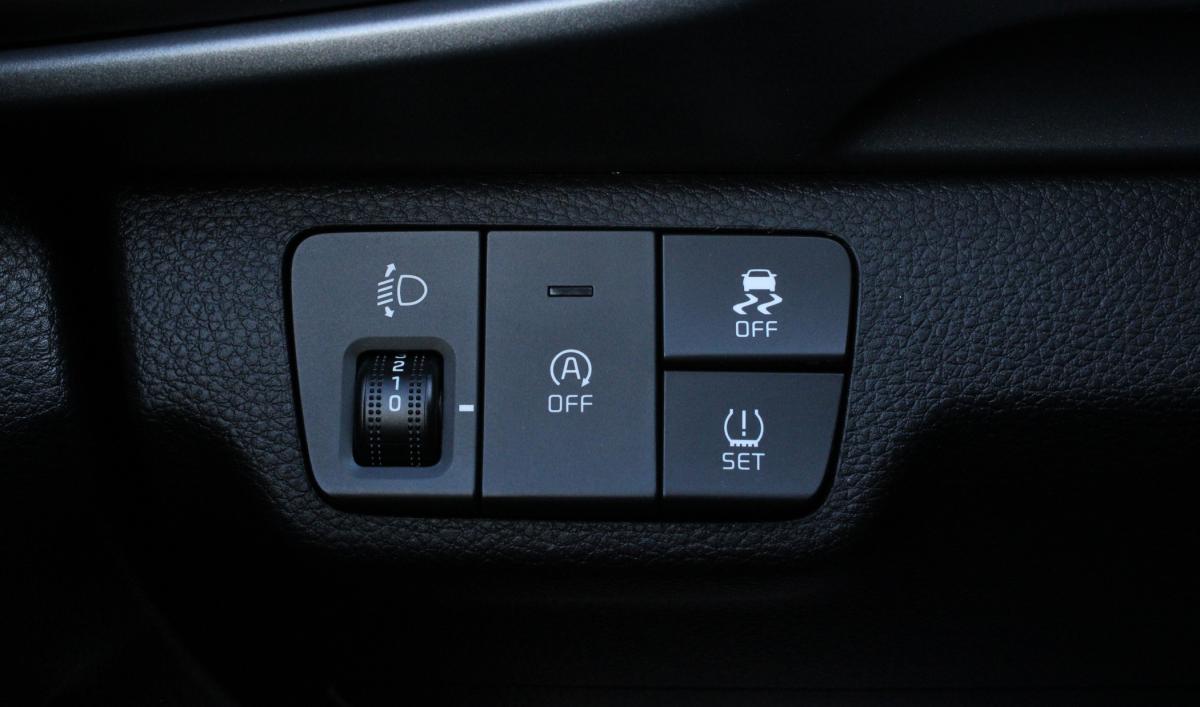 kia-stonic-2025-gasolina-998cc