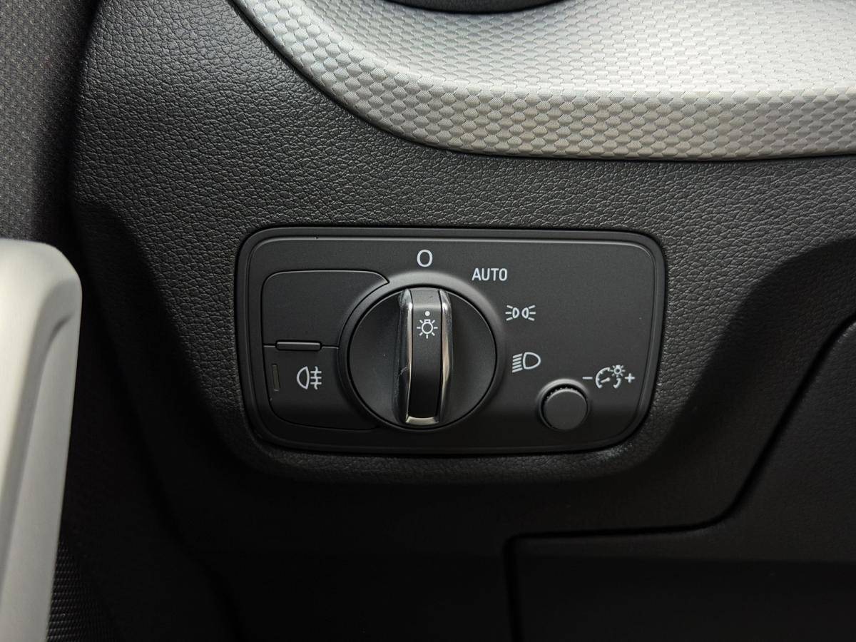 audi-q2-2026-gasolina-999cc