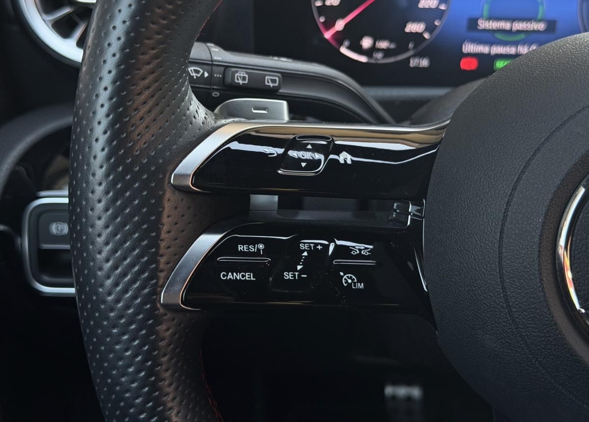 mercedes-benz-classe-a-2024-hibrido-a-gasolina-1332cc
