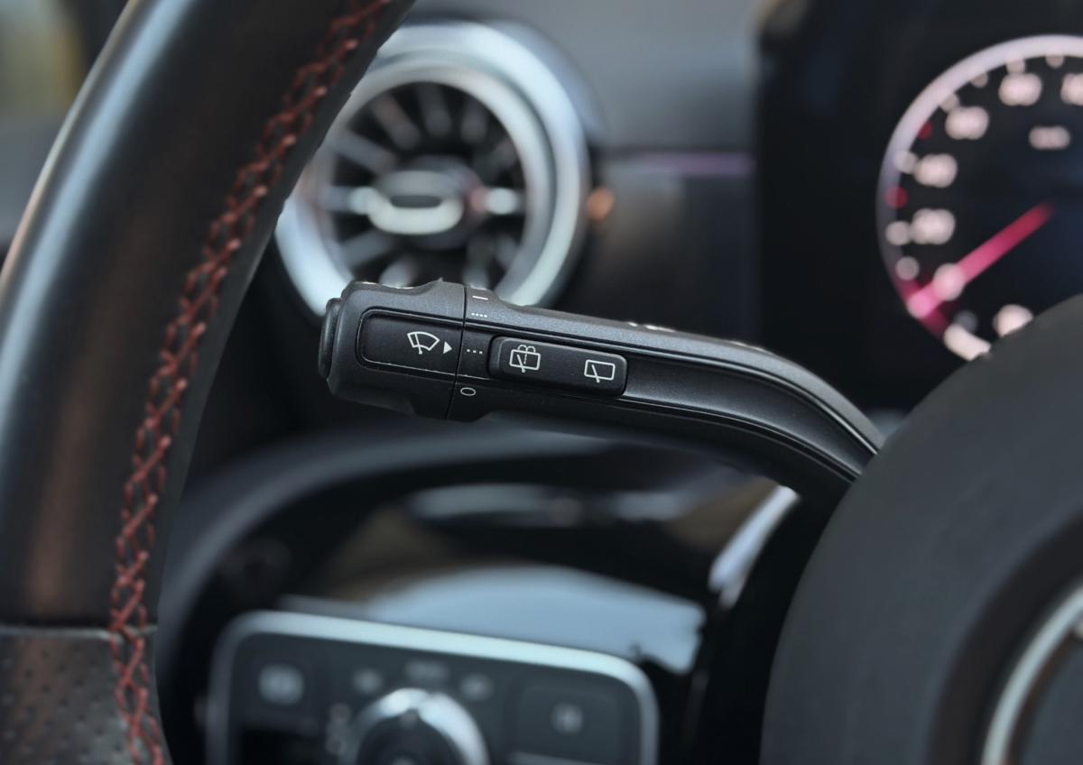 mercedes-benz-classe-a-2024-hibrido-a-gasolina-1332cc