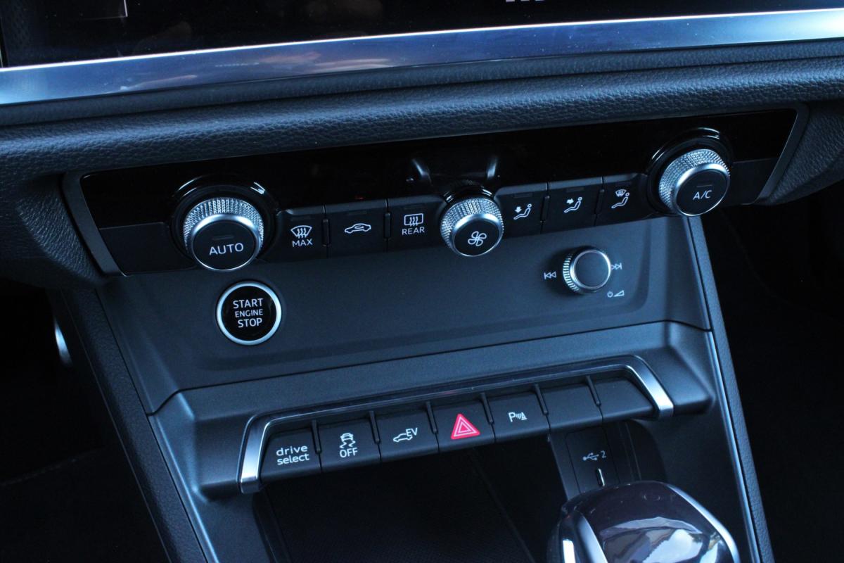audi-q3-2023-hibrido-a-gasolina-1395cc
