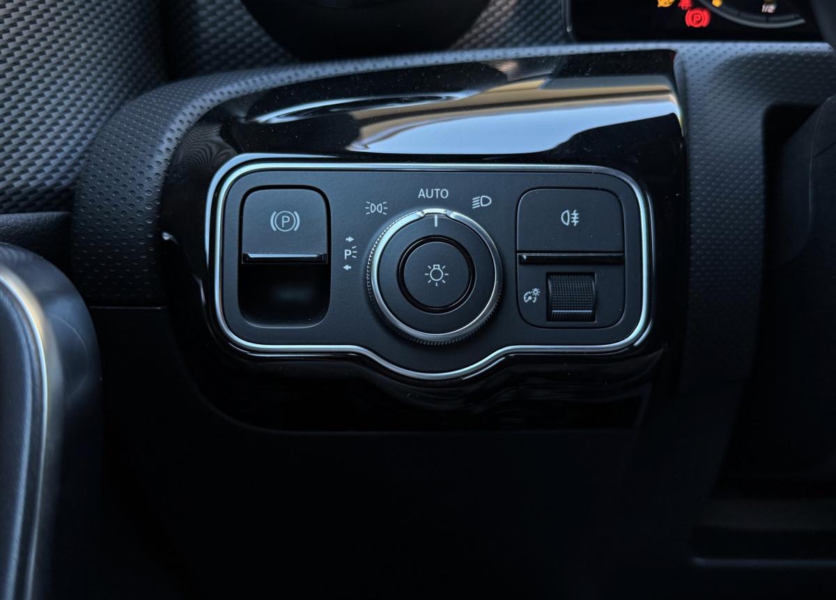 mercedes-benz-classe-a-2022-gasolina-1332cc