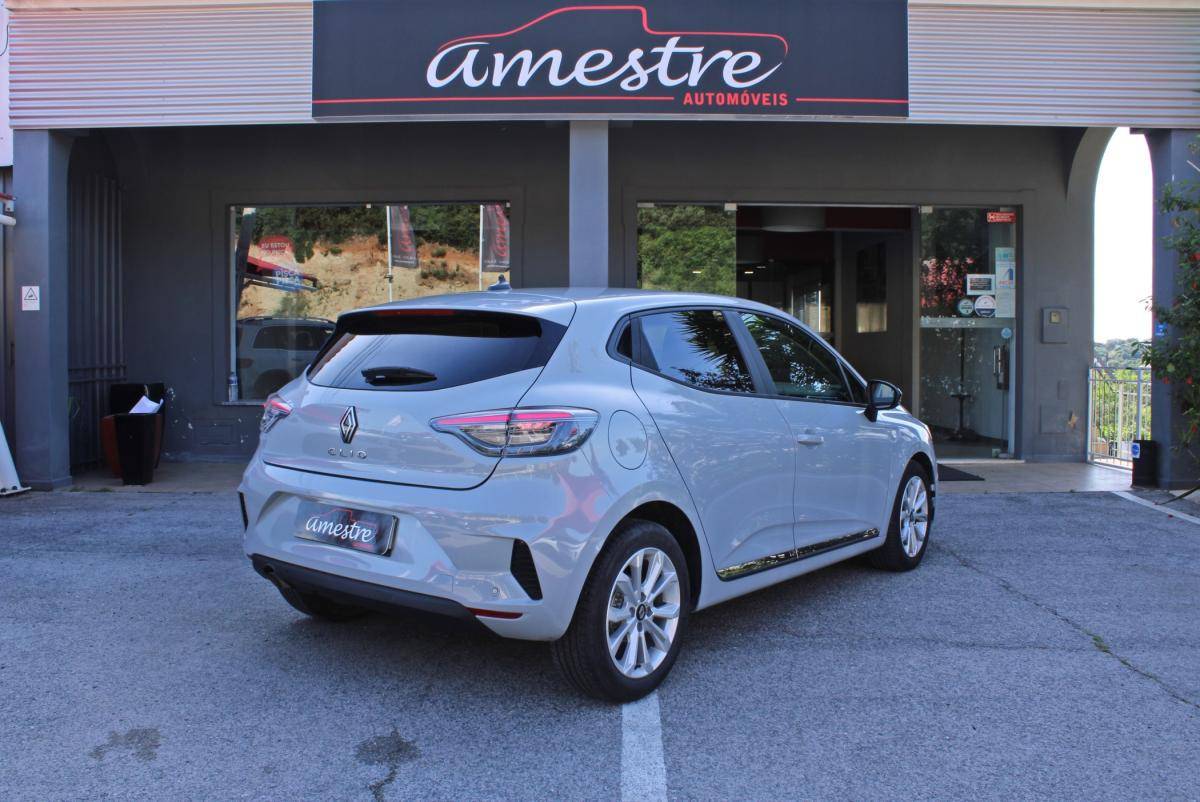 renault-clio-2024-gasolina-999cc