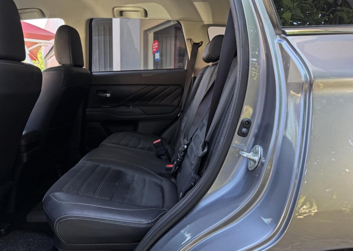 mitsubishi-outlander-2016-hibrido-a-gasolina-1998cc