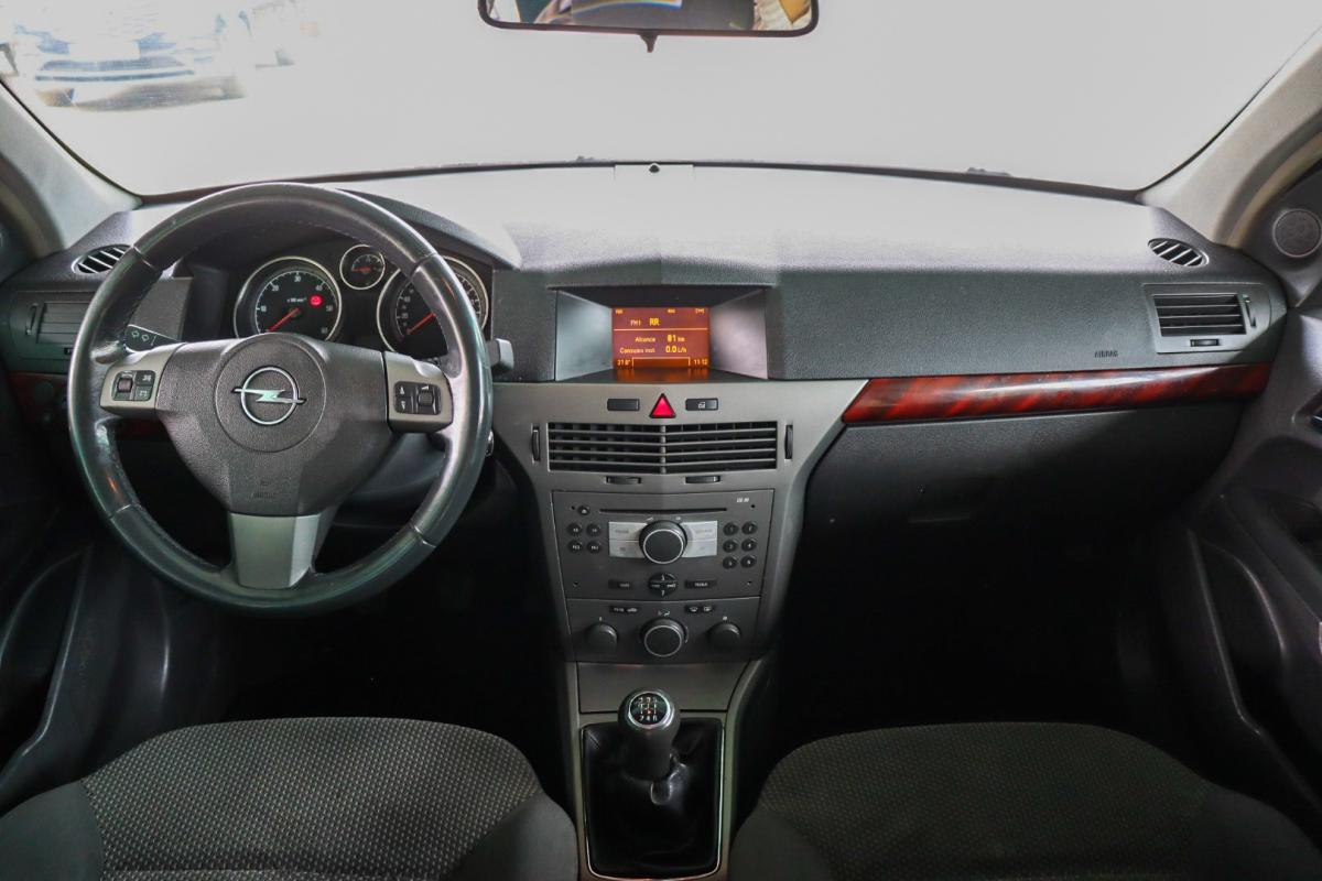 opel-astra-caravan-2004-diesel-1686cc