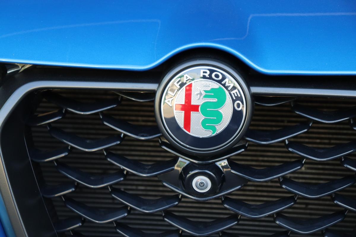 alfa-romeo-tonale-2023-hibrido-a-gasolina-1332cc