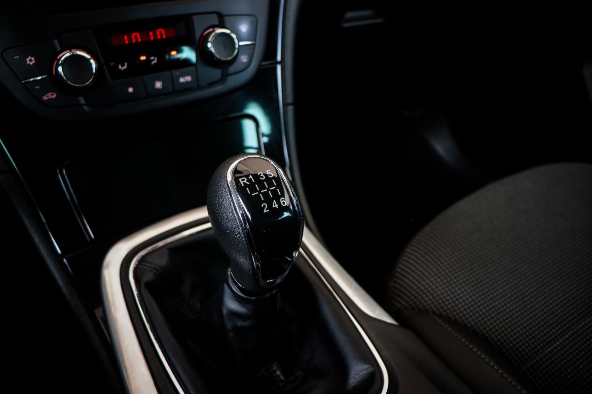 opel-insignia-sports-tourer-2013-diesel-1956cc