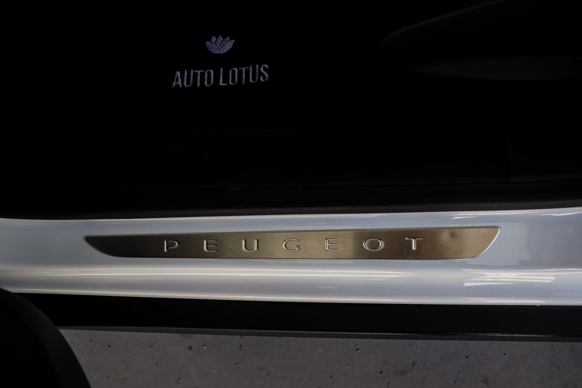 peugeot-2008-2017-gasolina-1199cc