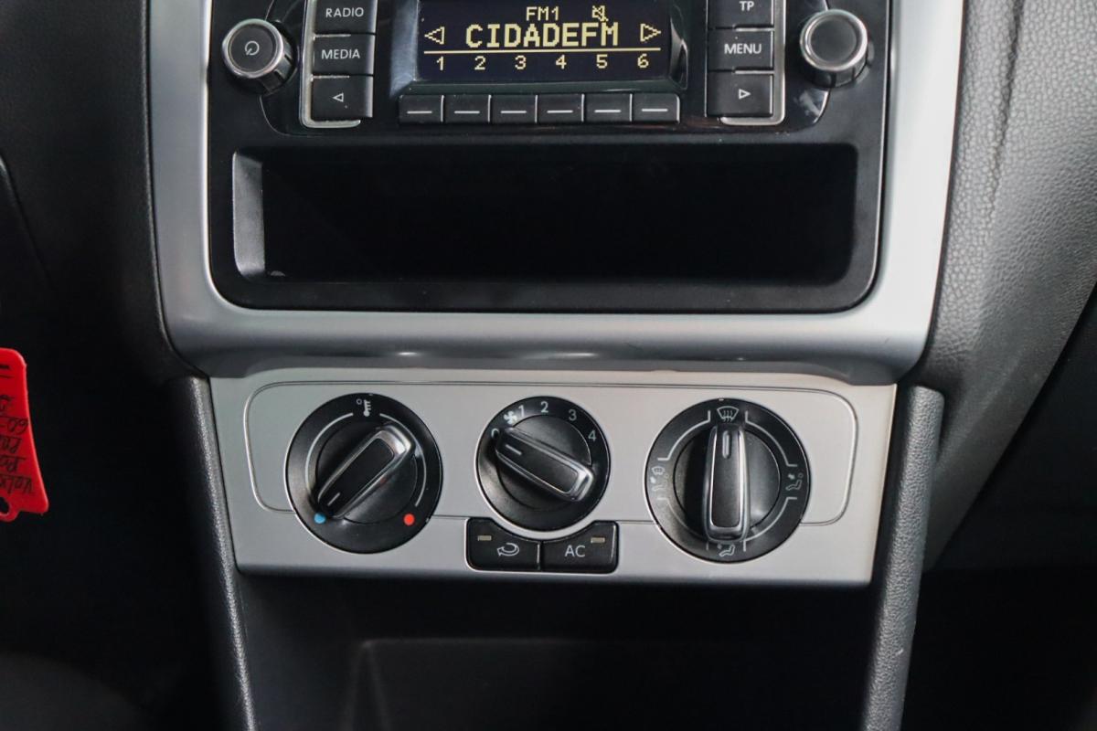 volkswagen-polo-2013-gasolina-1197cc
