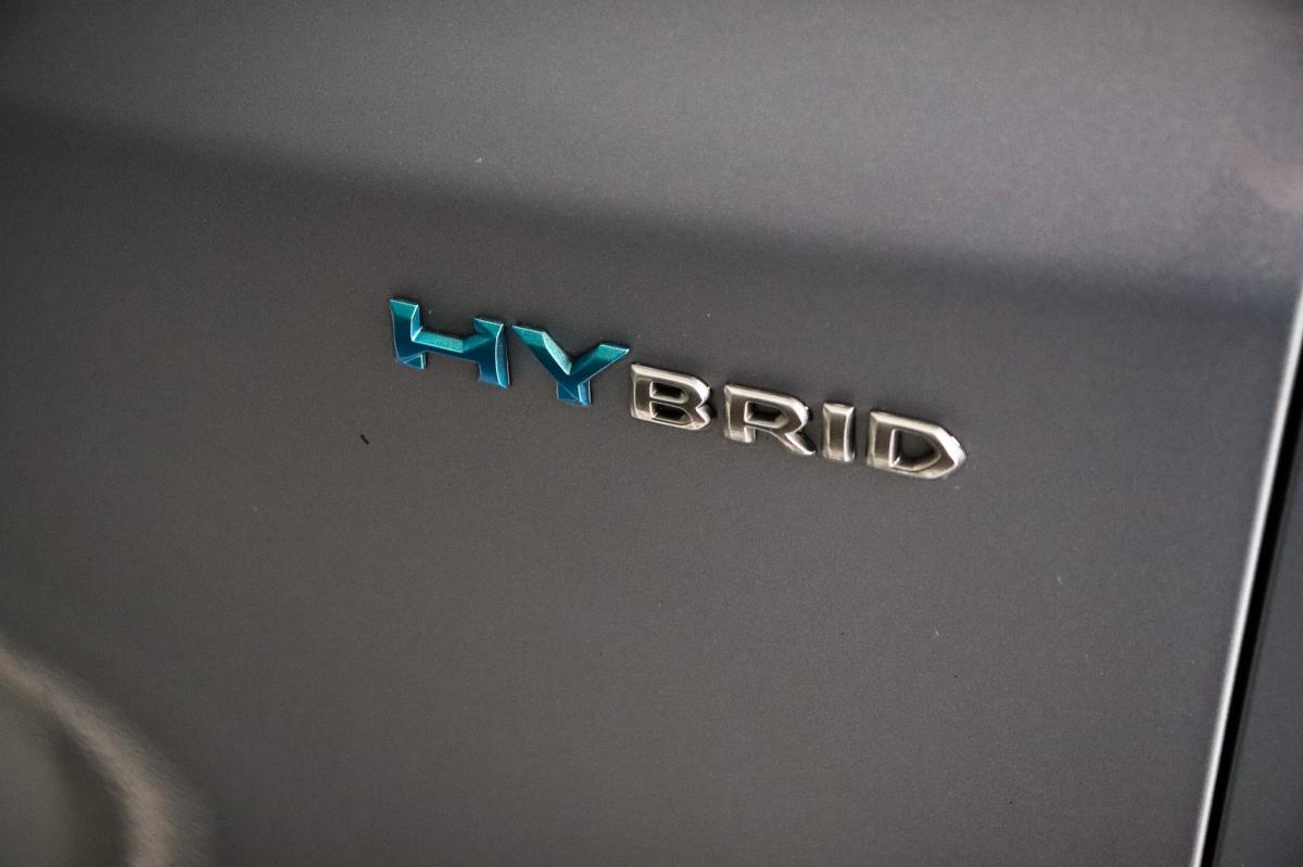 peugeot-3008-2022-hibrido-a-gasolina-1598cc