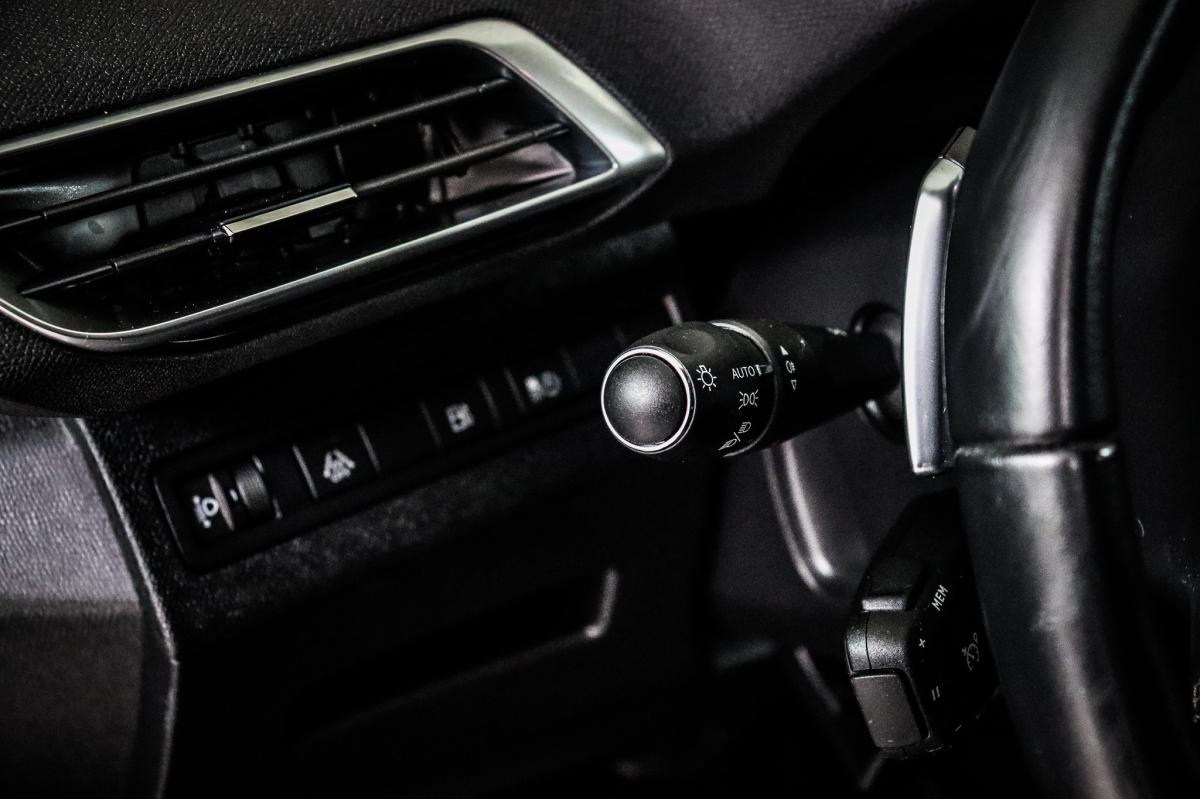 peugeot-3008-2022-hibrido-a-gasolina-1598cc