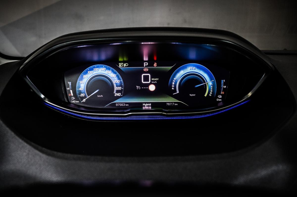 peugeot-3008-2022-hibrido-a-gasolina-1598cc