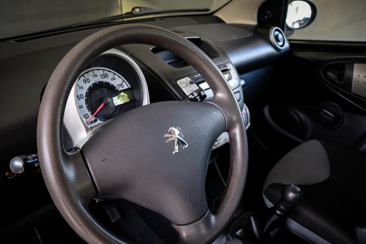 peugeot-107-2013-gasolina-998cc