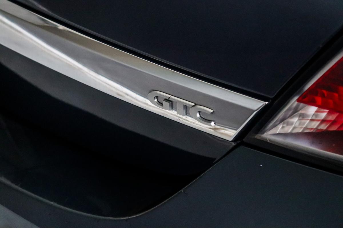 opel-astra-gtc-2010-diesel-1910cc