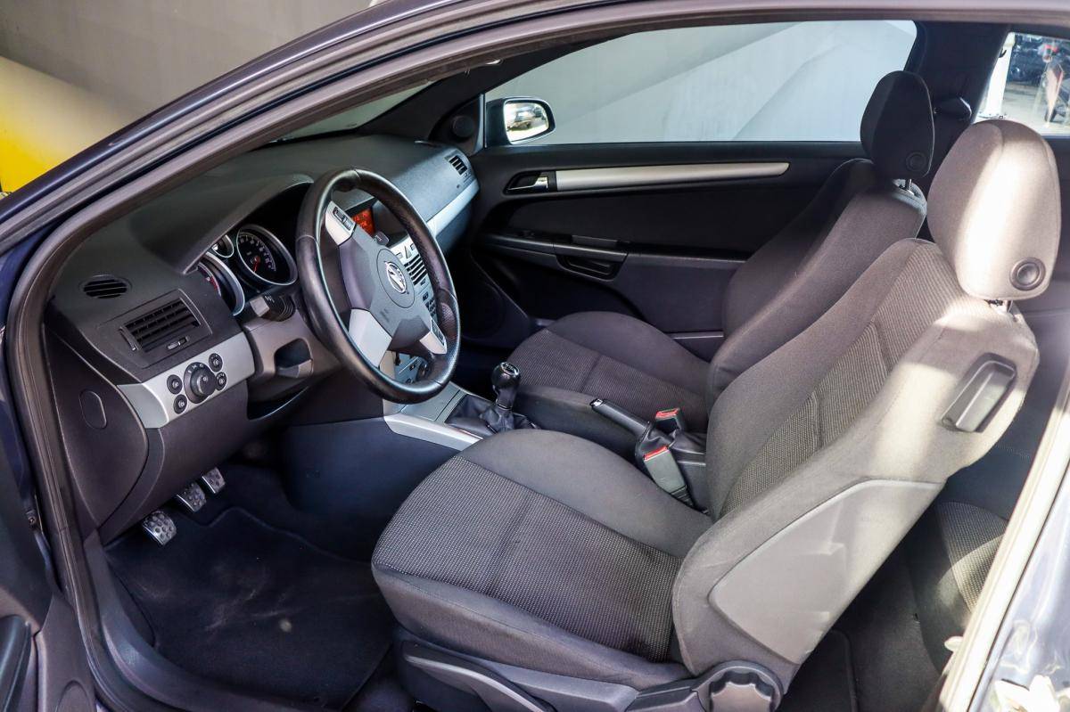 opel-astra-gtc-2010-diesel-1910cc