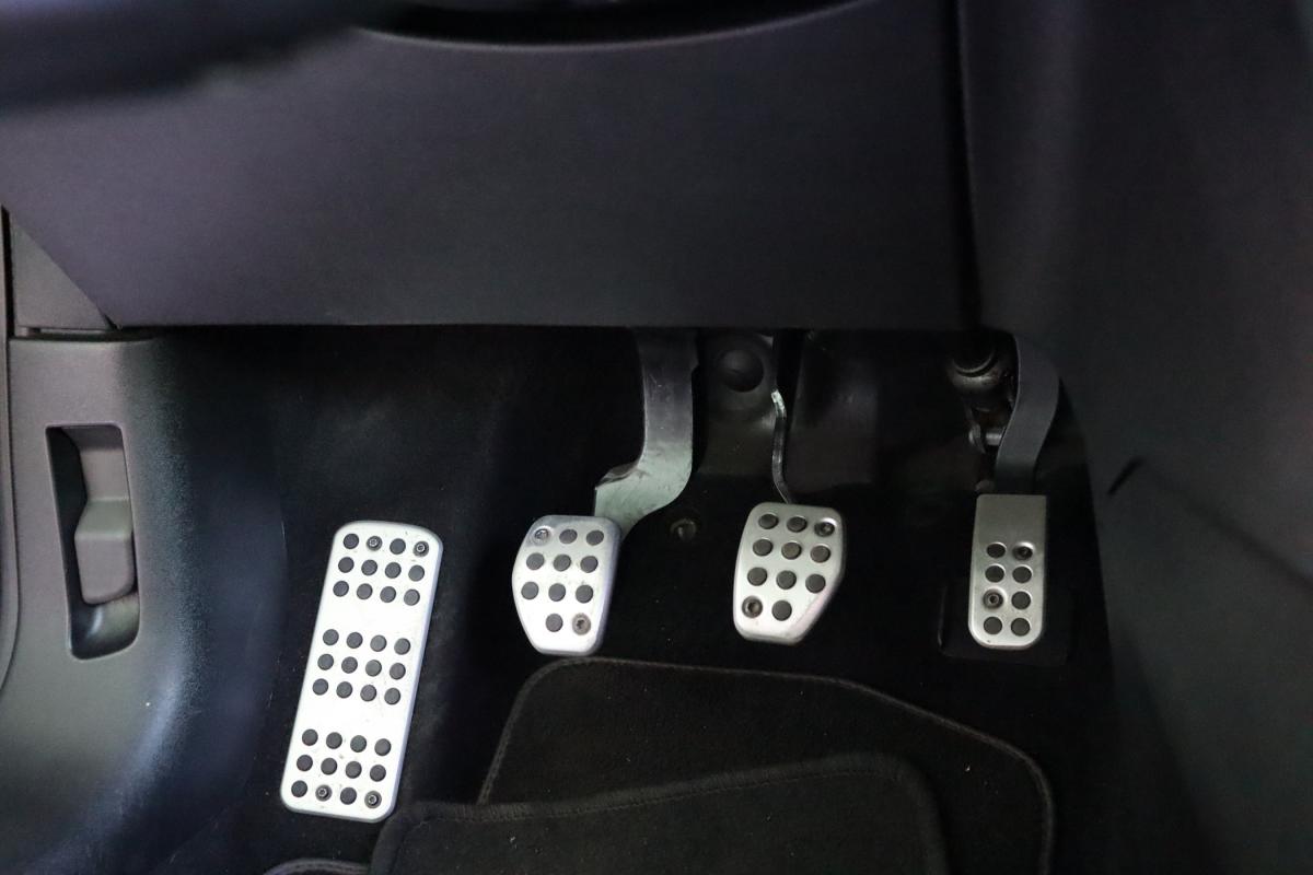 peugeot-208-2013-gasolina-1598cc