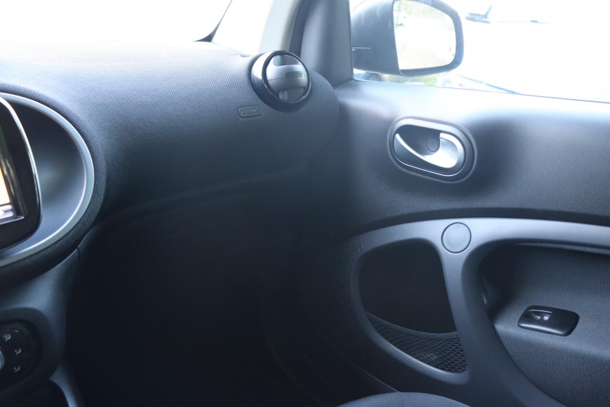 smart-fortwocoupe-2020-eletrico-500cc