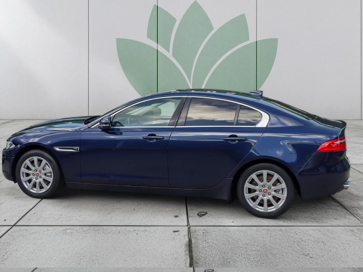 jaguar-xe-2017-diesel-1999cc
