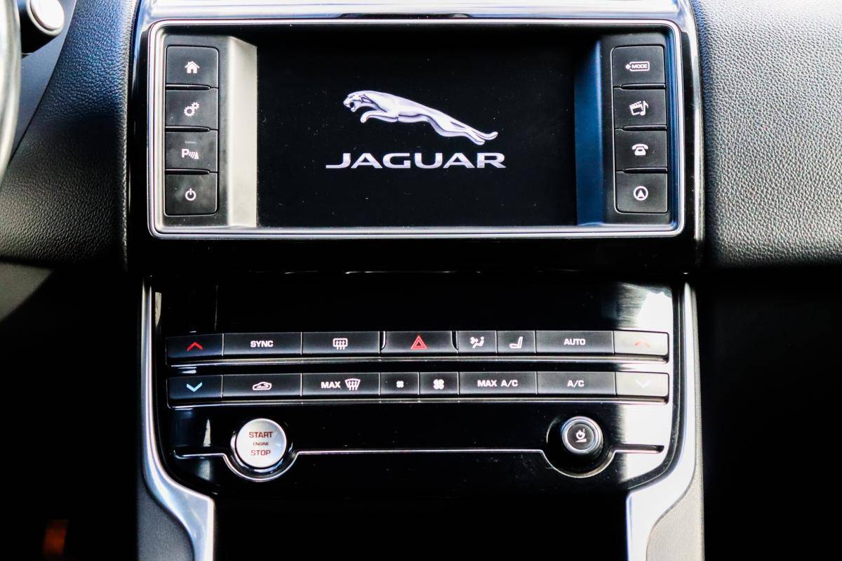 jaguar-xe-2017-diesel-1999cc