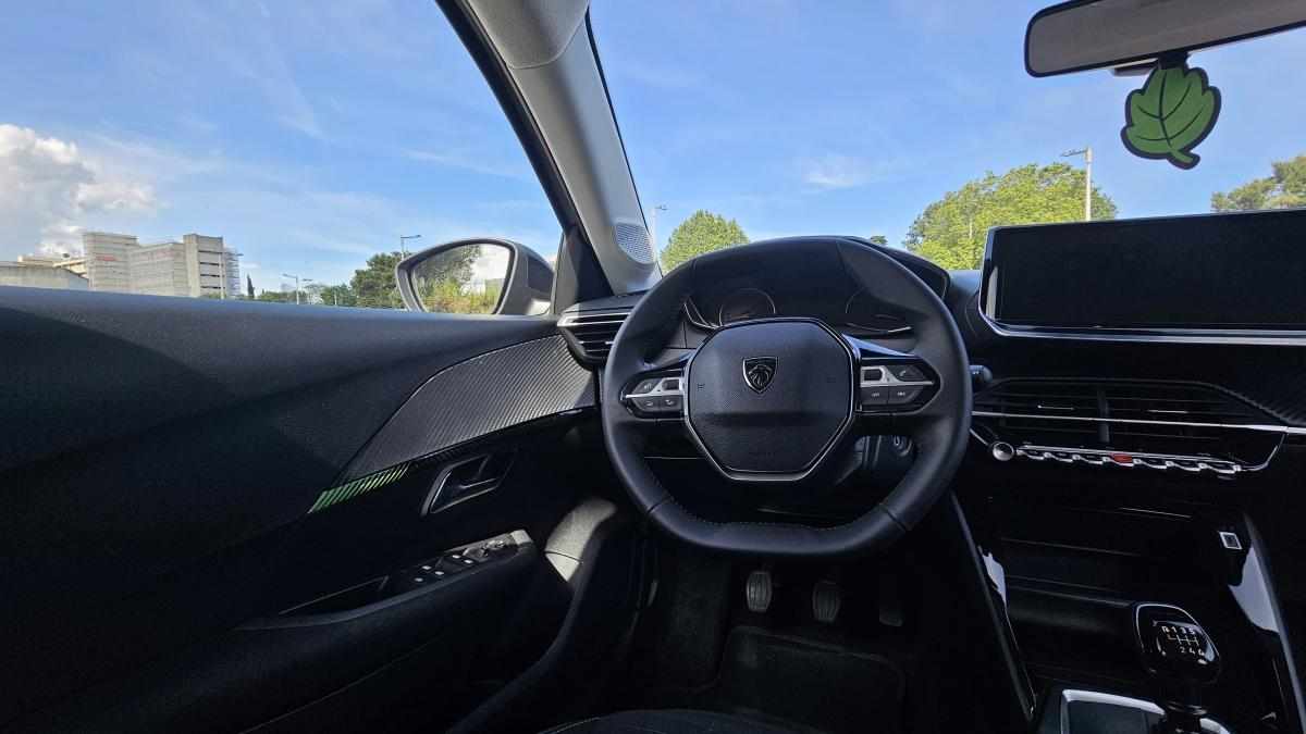 peugeot-208-1-2-puretech-2024-gasolina-1199cc