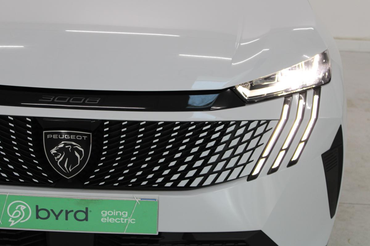 peugeot-e-3008-2025-eletrico-0cc