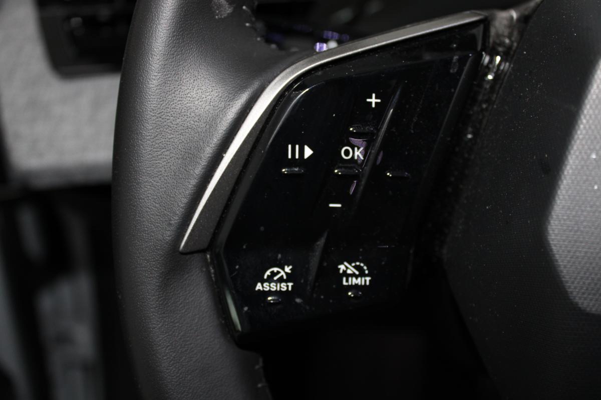 peugeot-e-3008-2025-eletrico-0cc