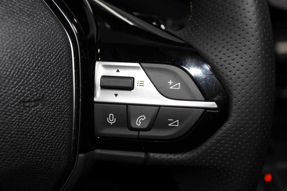 peugeot-e-208-2025-eletrico-0cc