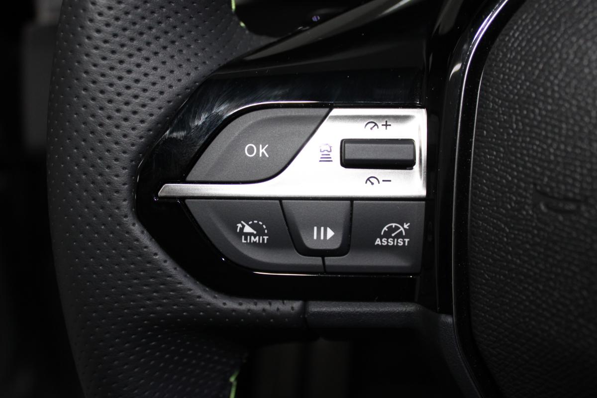 peugeot-e-208-2025-eletrico-0cc