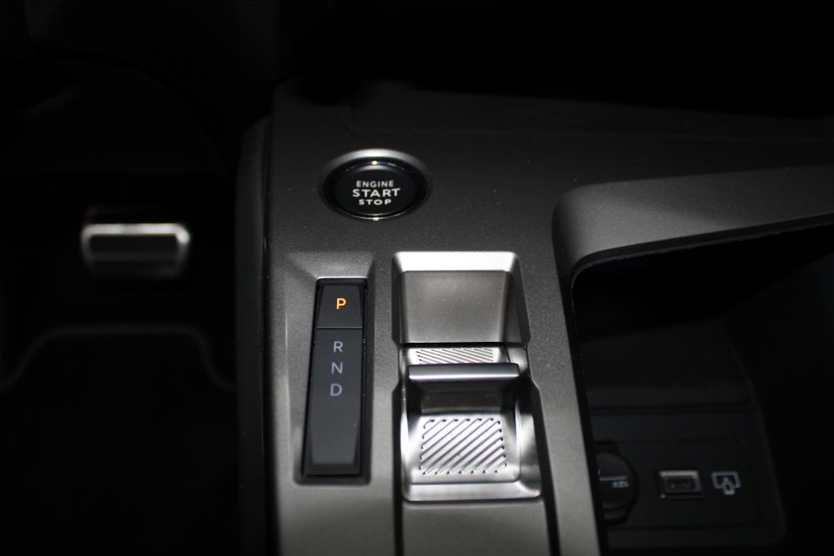 peugeot-e-208-2025-eletrico-0cc