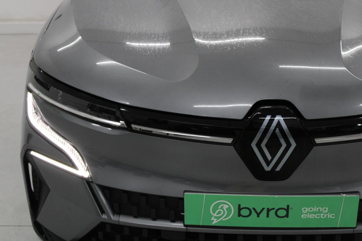 renault-megane-e-tech-2023-eletrico-0cc
