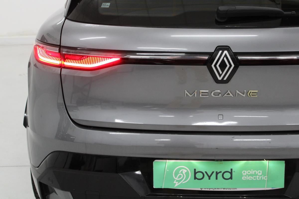 renault-megane-e-tech-2023-eletrico-0cc