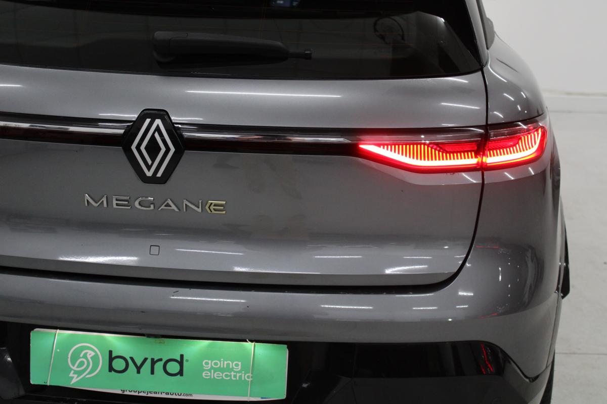 renault-megane-e-tech-2023-eletrico-0cc