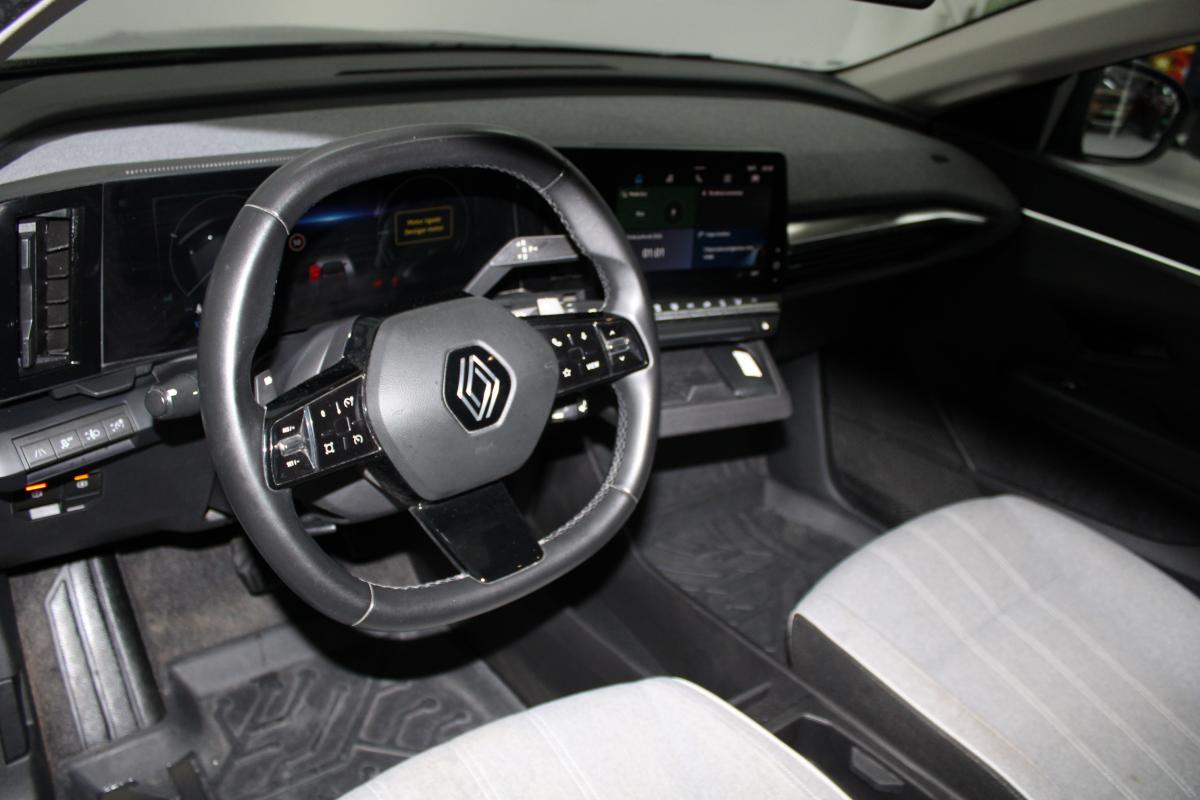 renault-megane-e-tech-2023-eletrico-0cc