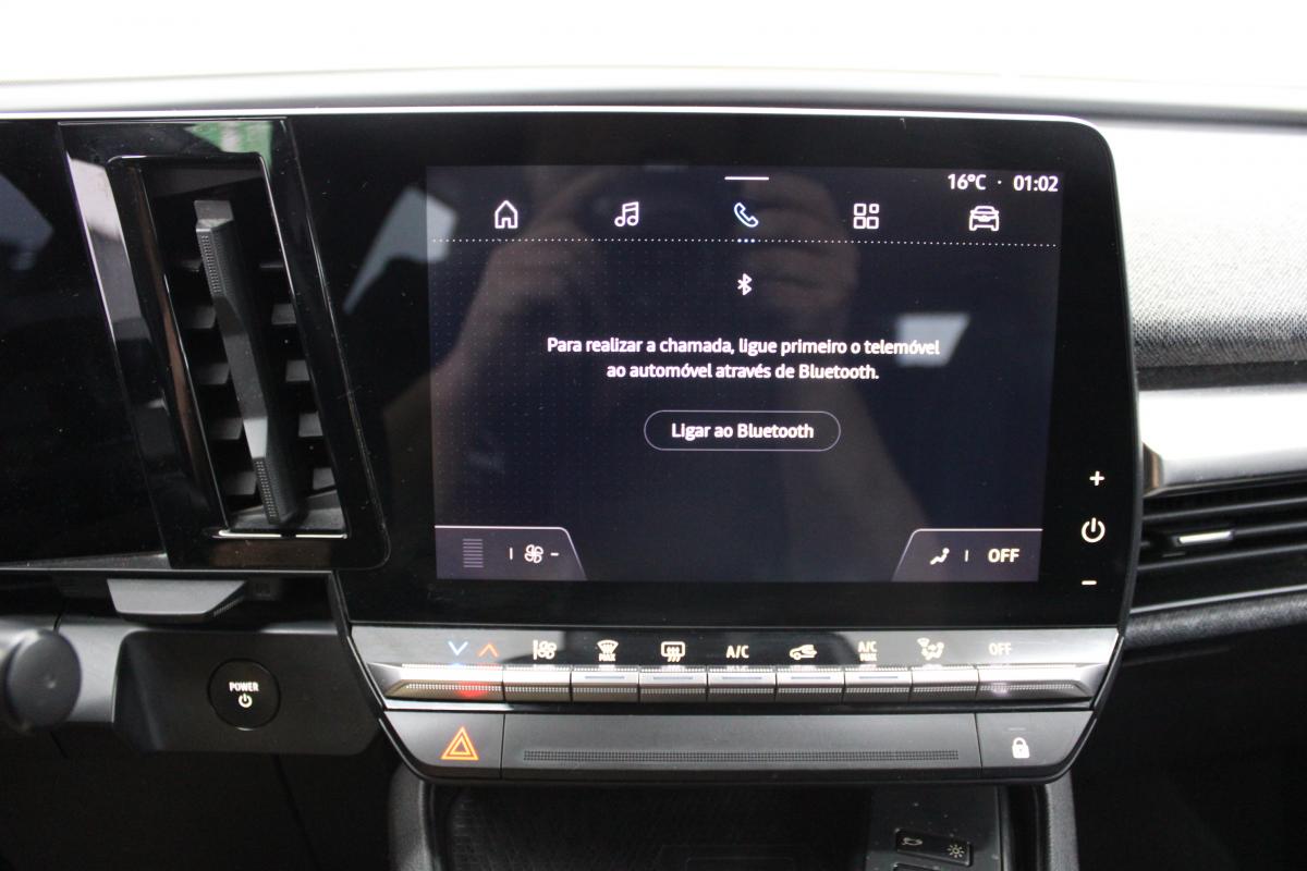renault-megane-e-tech-2023-eletrico-0cc