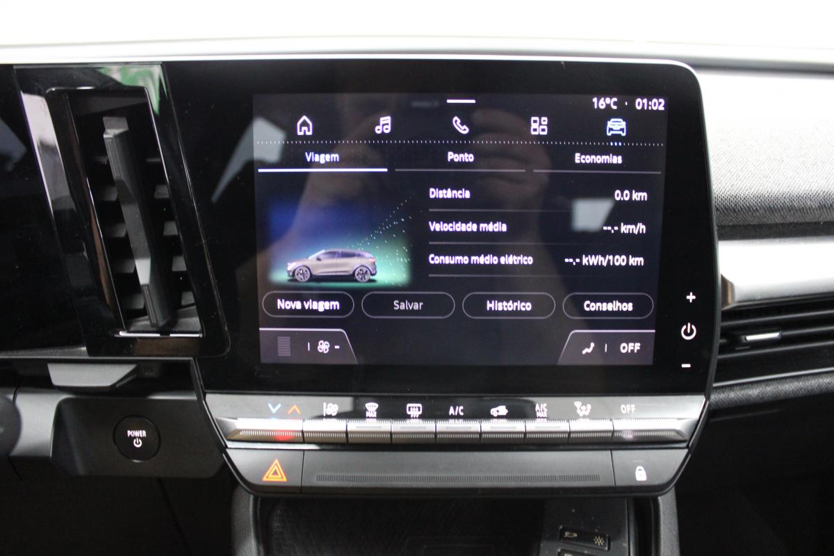 renault-megane-e-tech-2023-eletrico-0cc