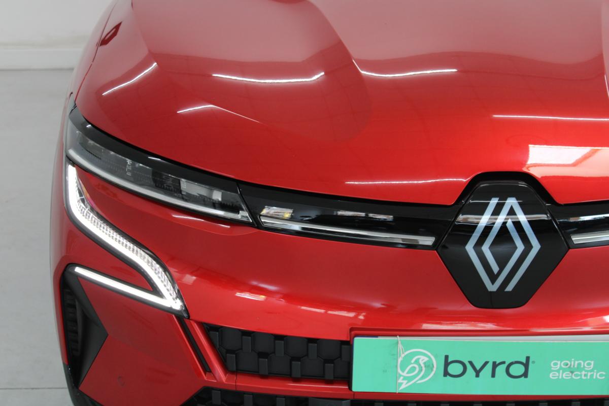 renault-megane-e-tech-2023-eletrico-0cc