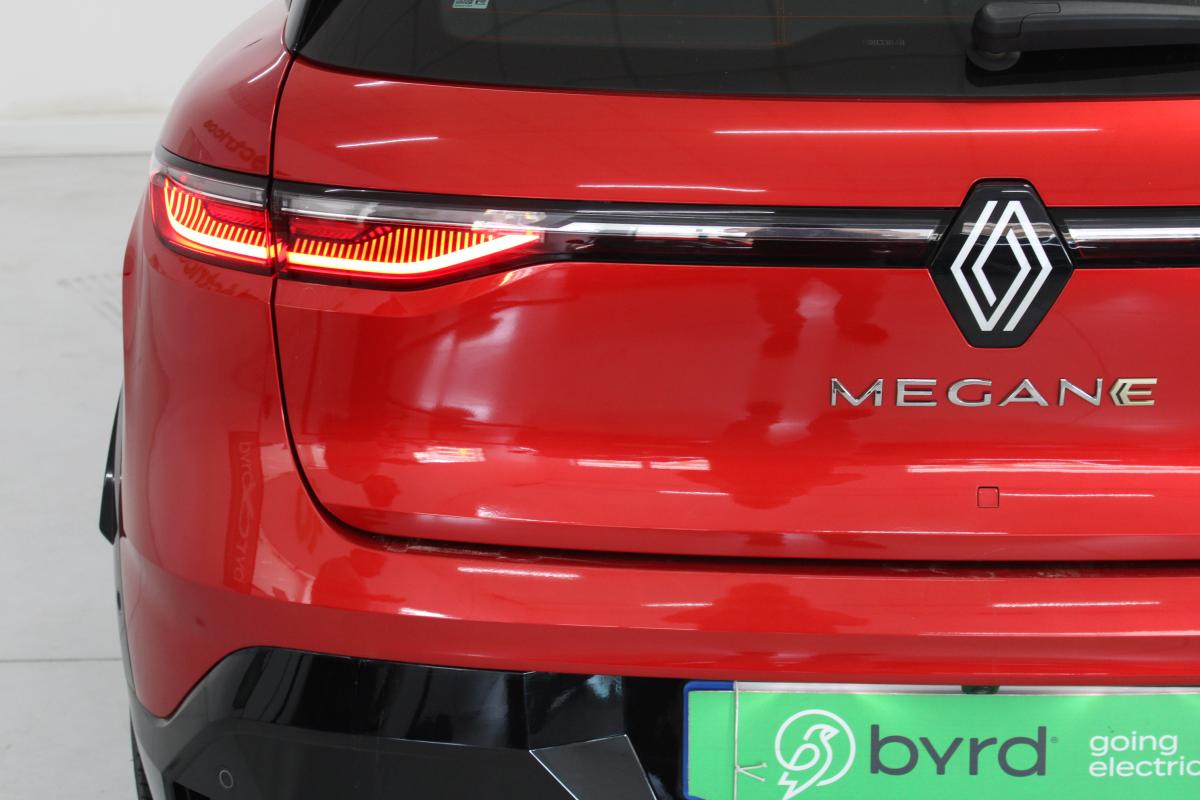 renault-megane-e-tech-2023-eletrico-0cc